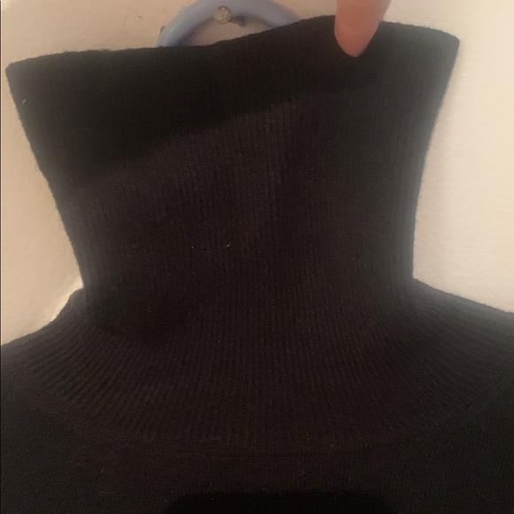 Exclusive Contemporaine Par Simons Black Turtleneck Sweater SZ Small - Picture 2 of 5
